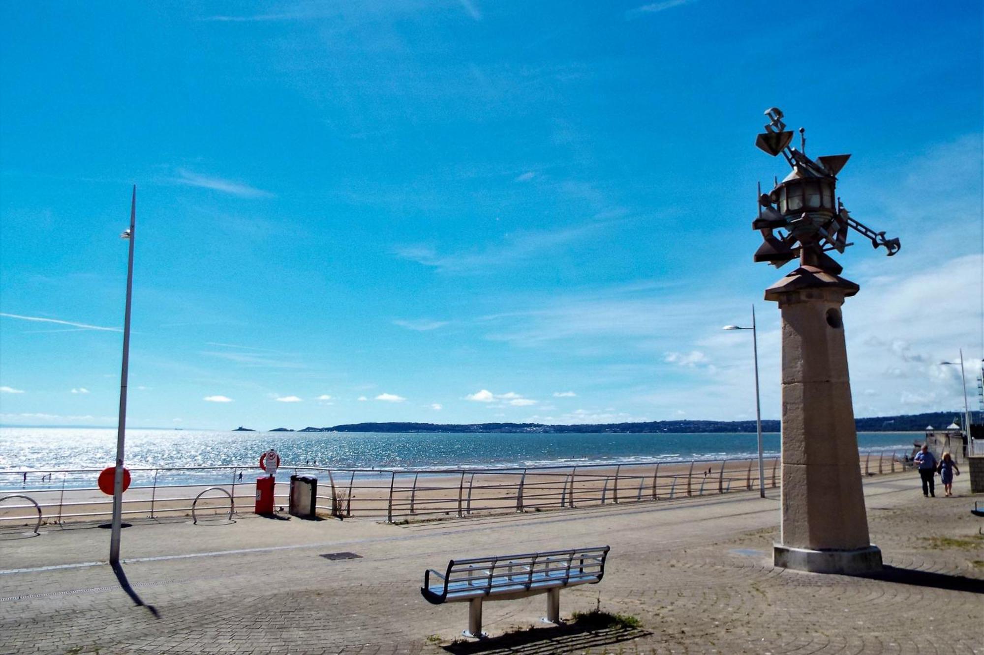 Water Front Apt Walk To The Beach & City Centre Swansea Zewnętrze zdjęcie